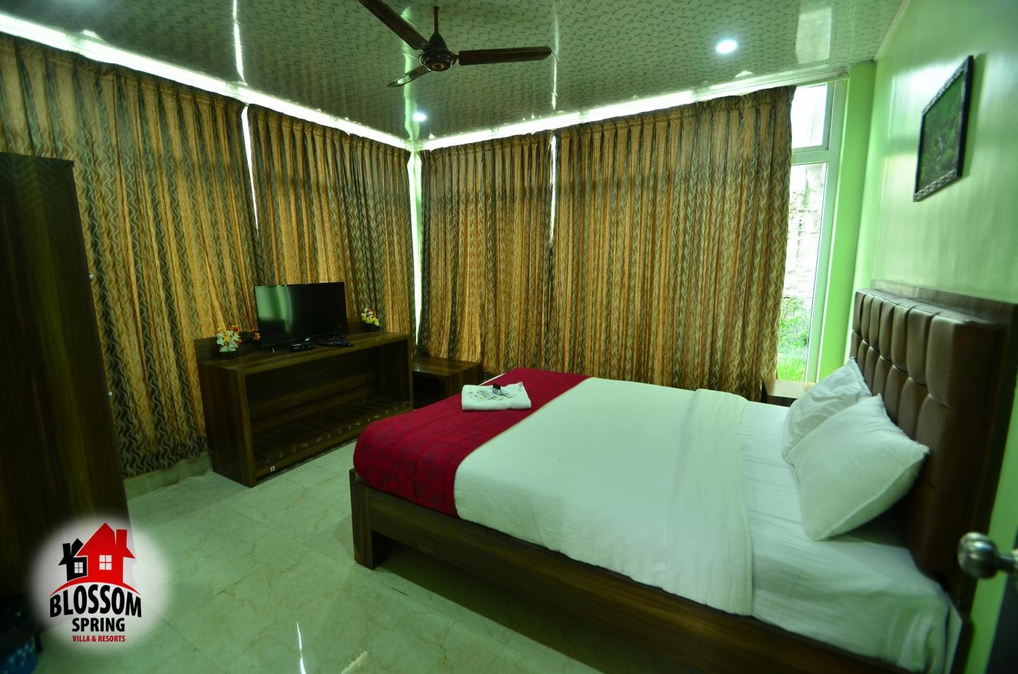 Blossom Spring Villa Ooty Bagian luar foto